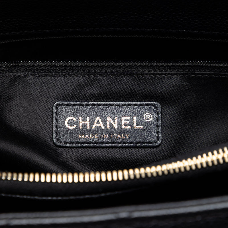 Caviar Grand Shopping Tote - Image 6