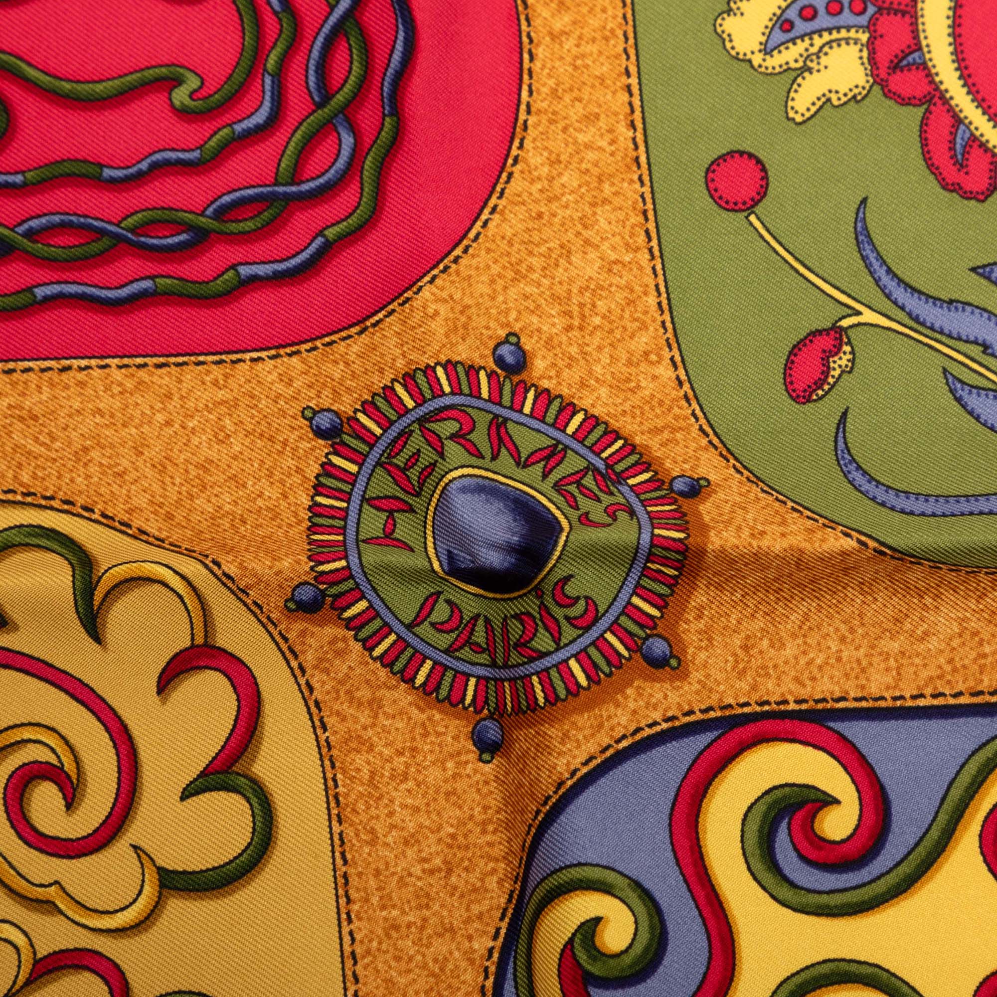 Festival des Amazones Silk Scarf 90 - Image 4