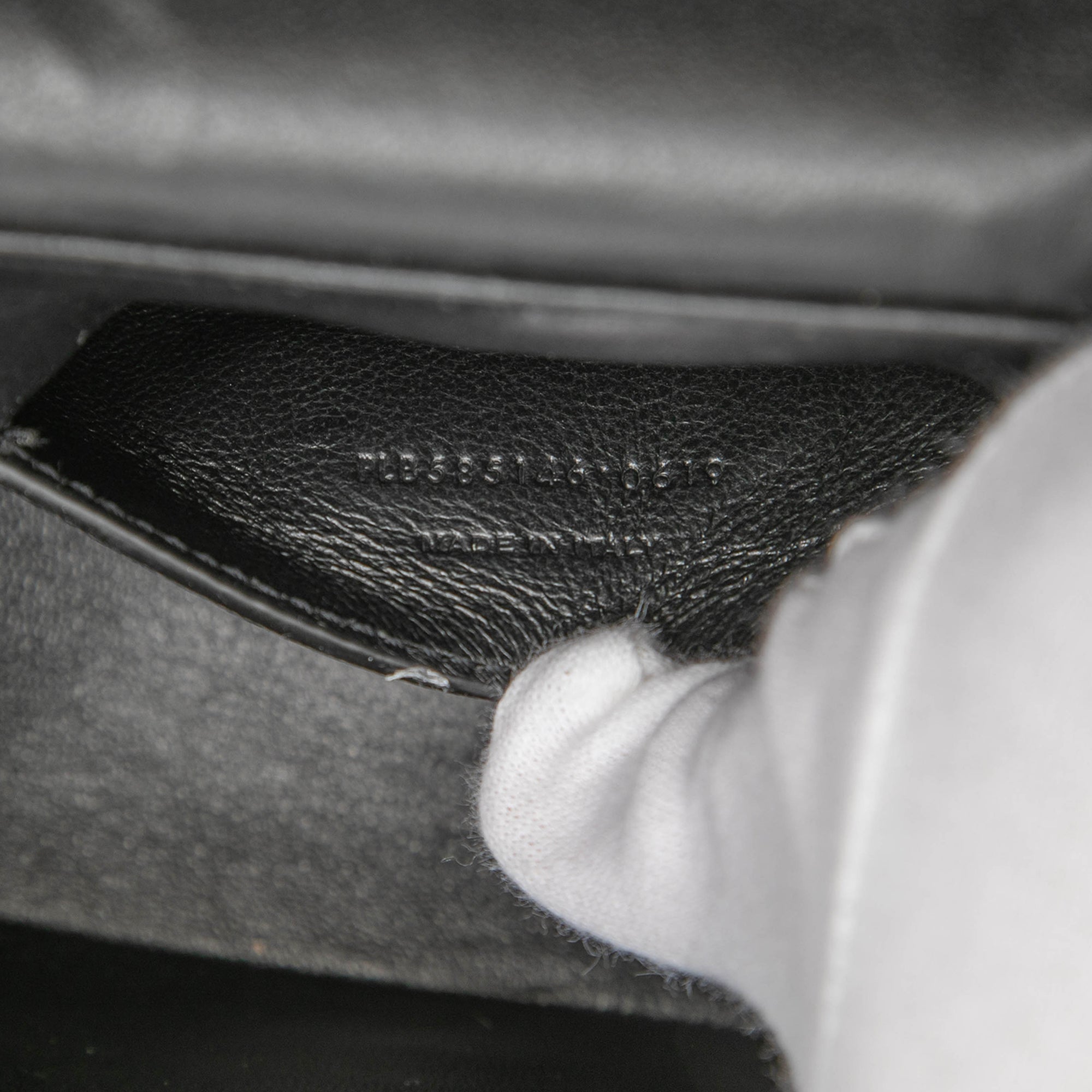 Matelasse Patent Monogram Vicky Vanity Bag - Image 6