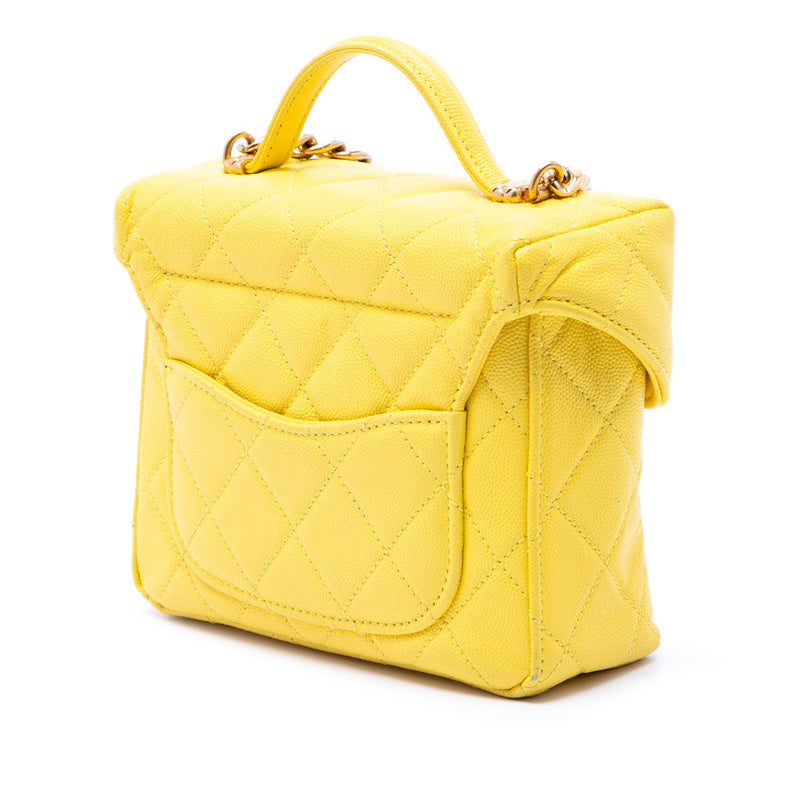 Quilted Caviar Handy Box Vanity Case with Chain - Image 2