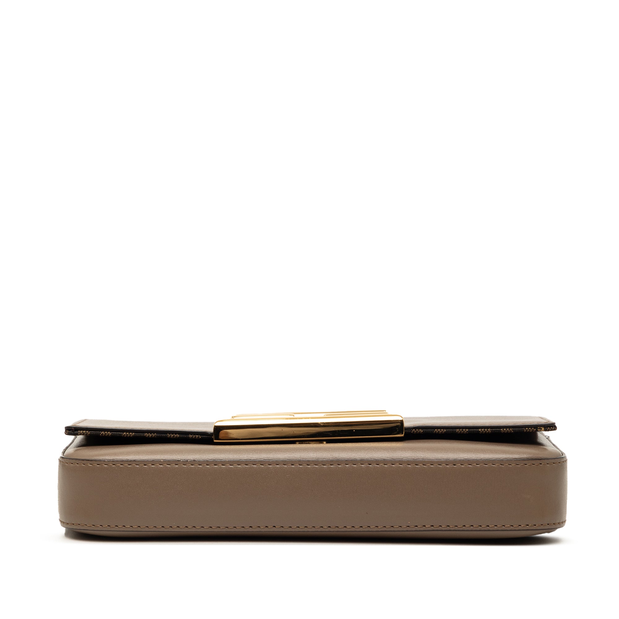 Smooth Calfskin Vitello Palmellato Wallet on Chain - Image 3
