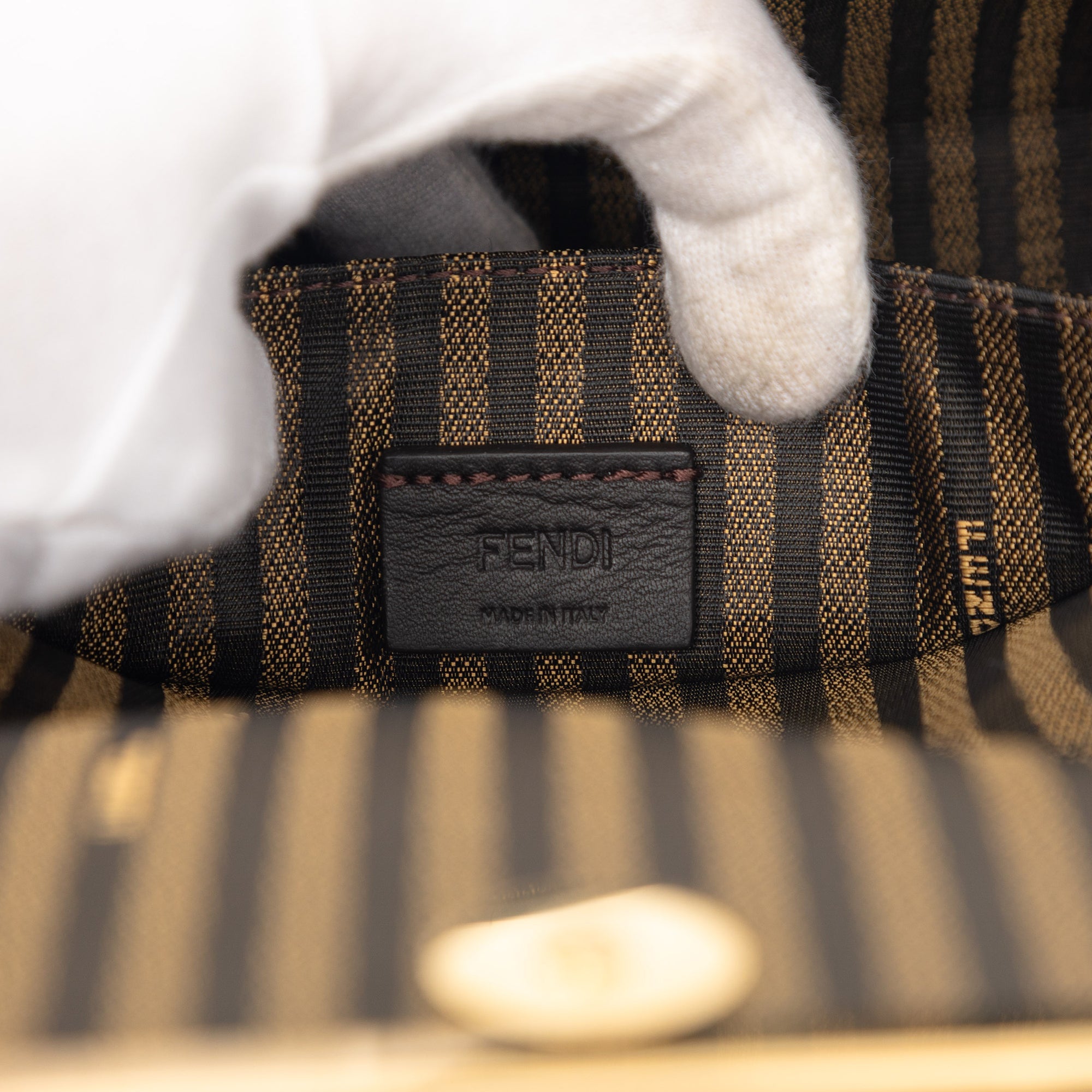 Smooth Calfskin Vitello Palmellato Wallet on Chain - Image 5