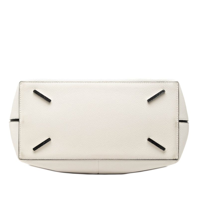 Paulas Ibiza Printed Leather T 22 Bucket Bag - Image 3