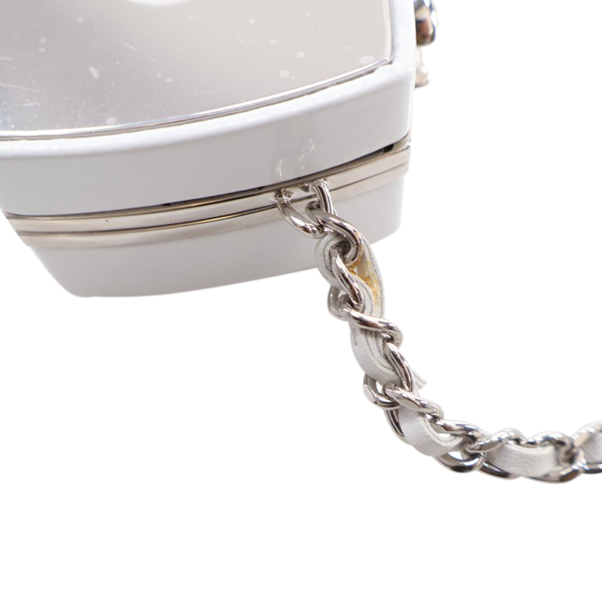 Patent Goatskin Make-Up Box Clutch With Chain - Image 12