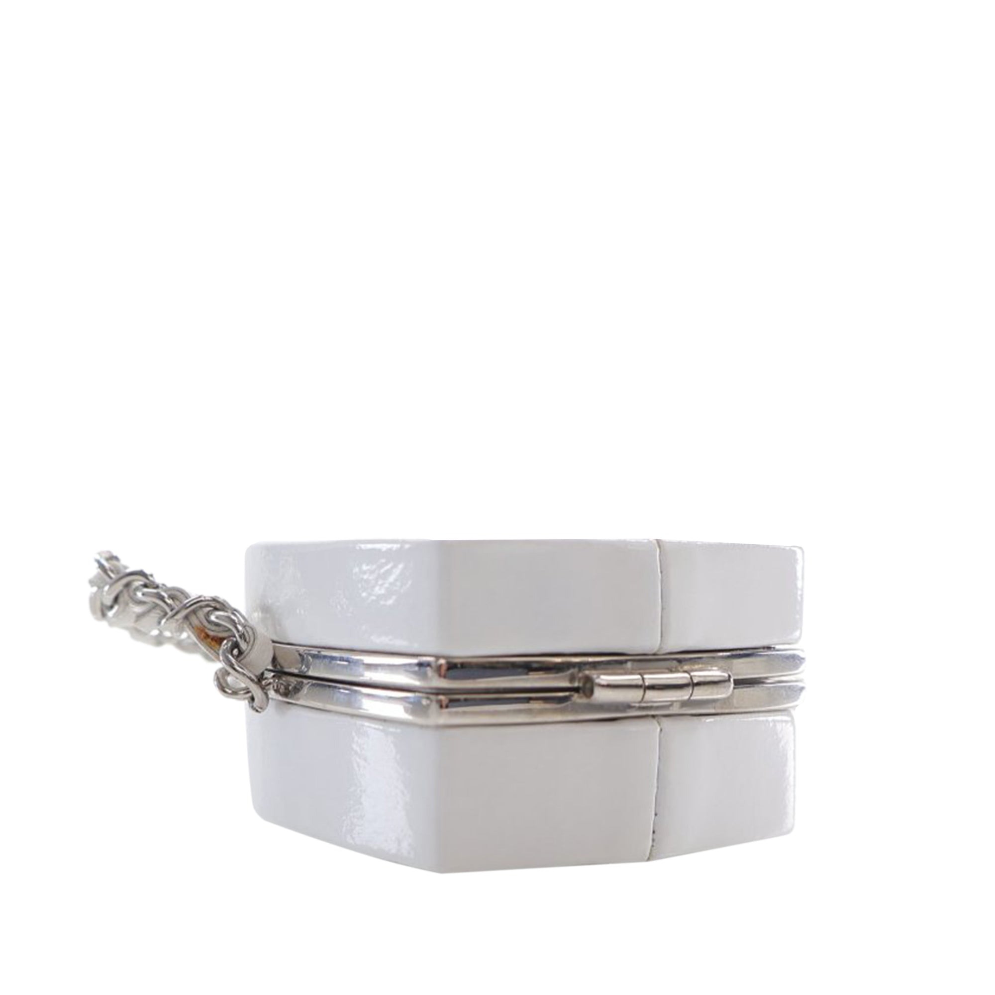 Patent Goatskin Make-Up Box Clutch With Chain - Image 13
