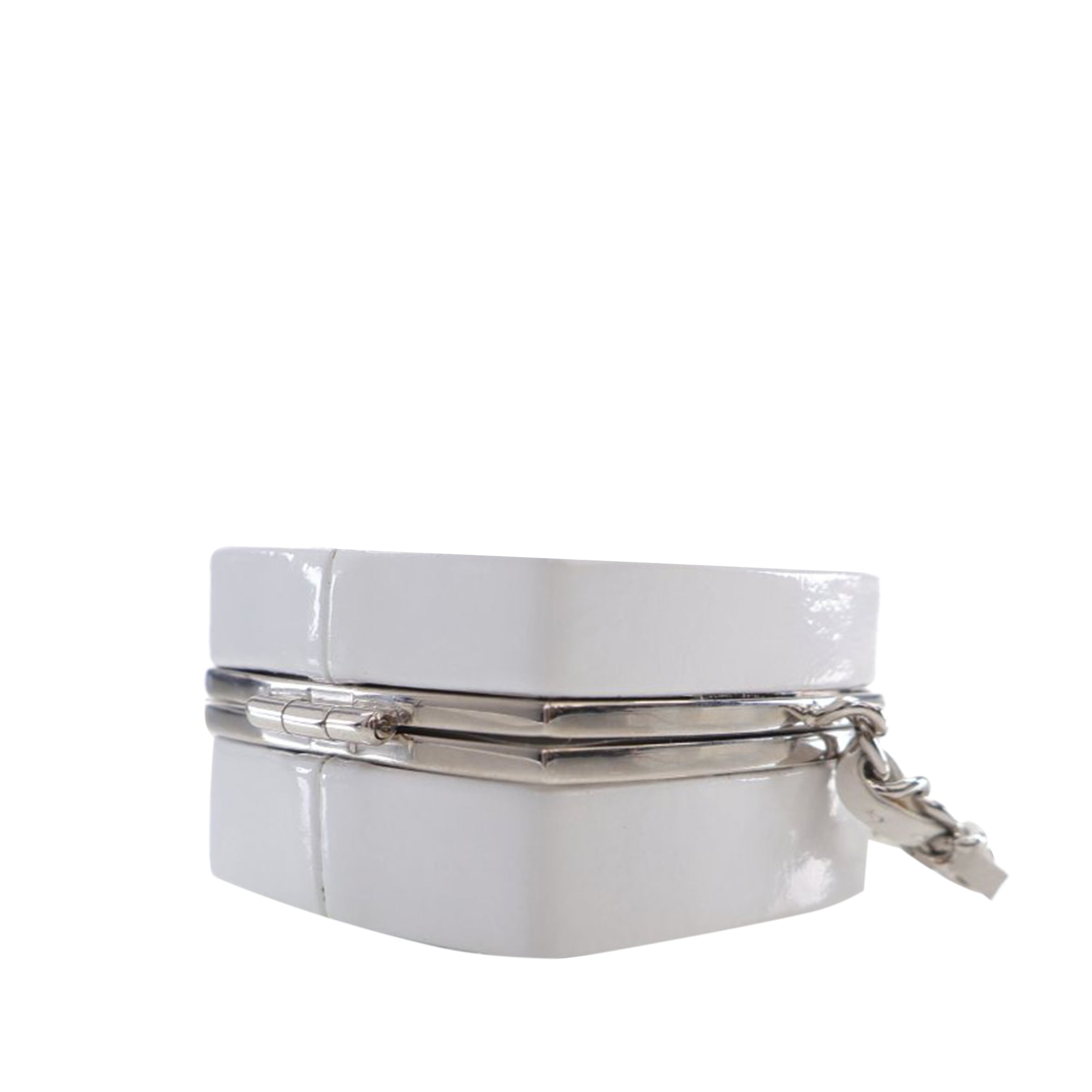 Patent Goatskin Make-Up Box Clutch With Chain - Image 14