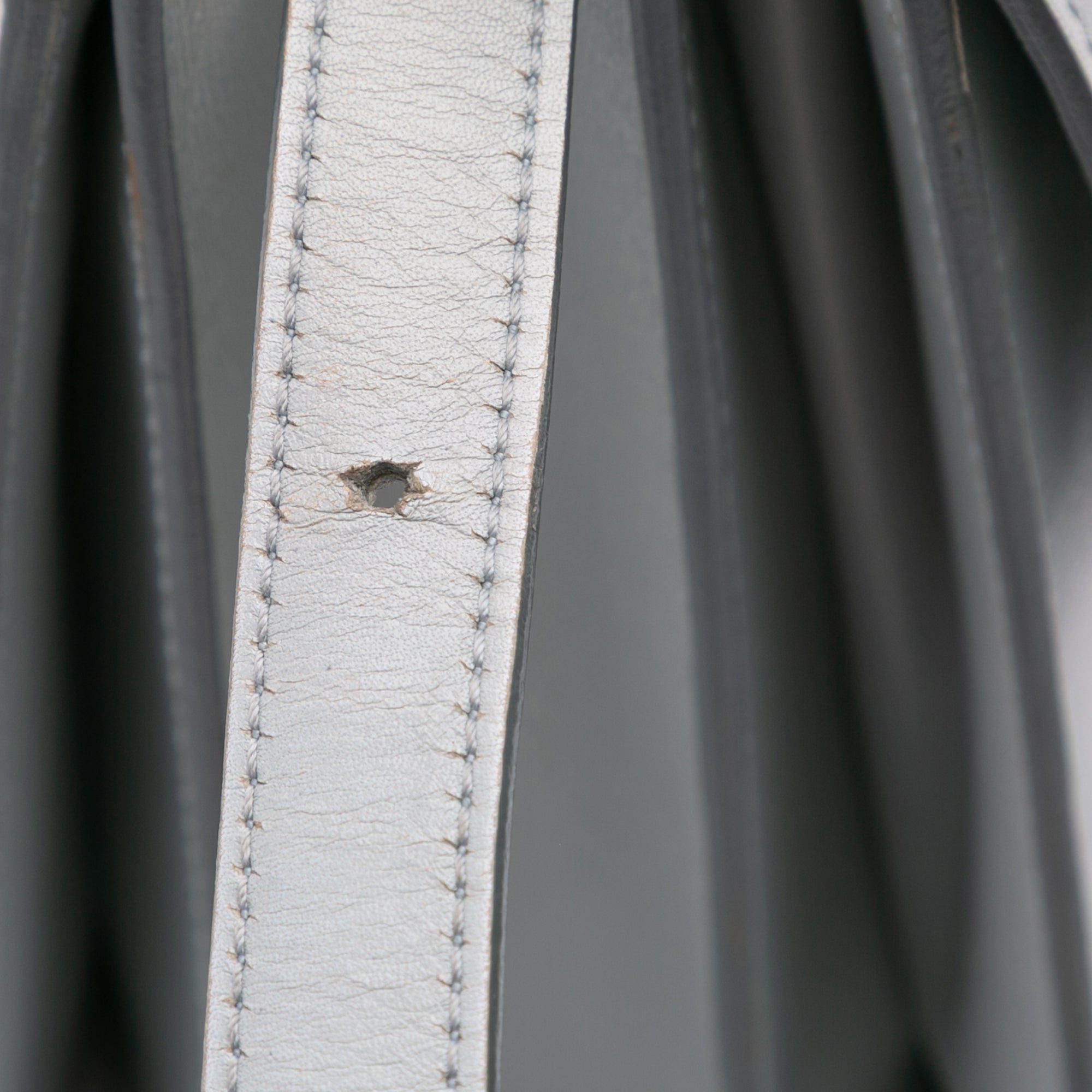 Medium Calfskin Classic Box - Image 8