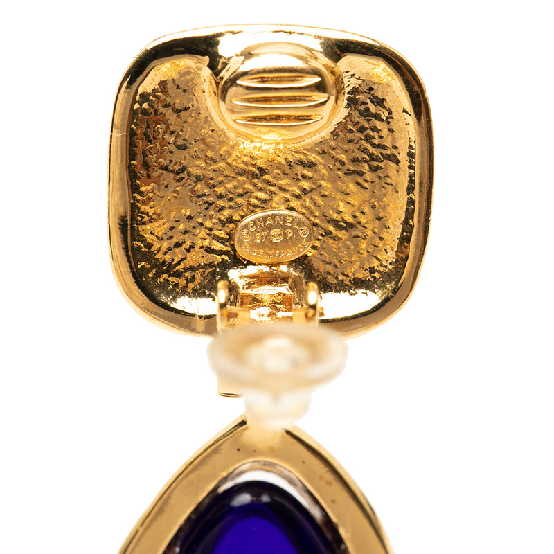 CC Gold Plated and Gripoix Glass Teardrop Clip on Earrings - Image 3