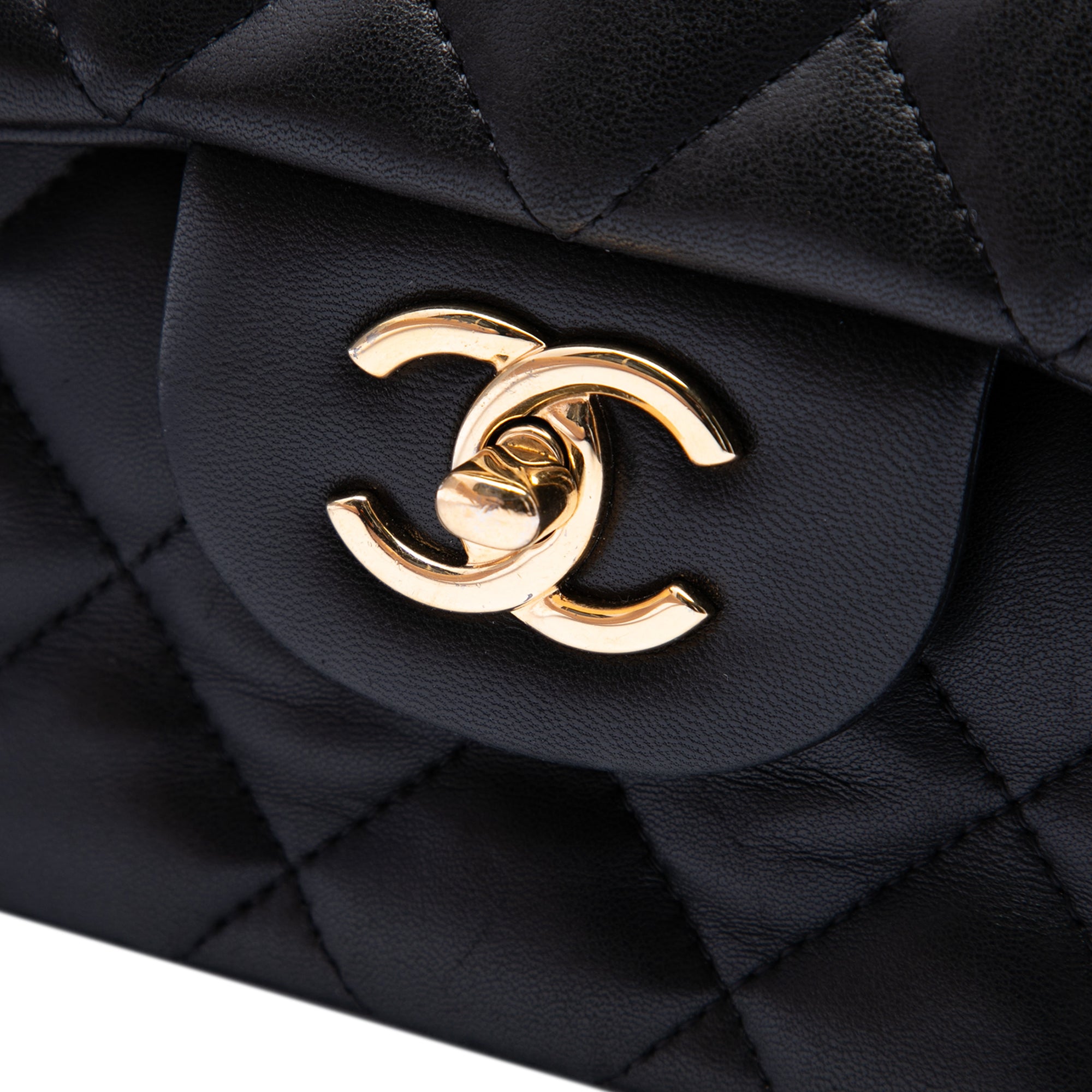 Jumbo Classic Lambskin Double Flap - Image 5