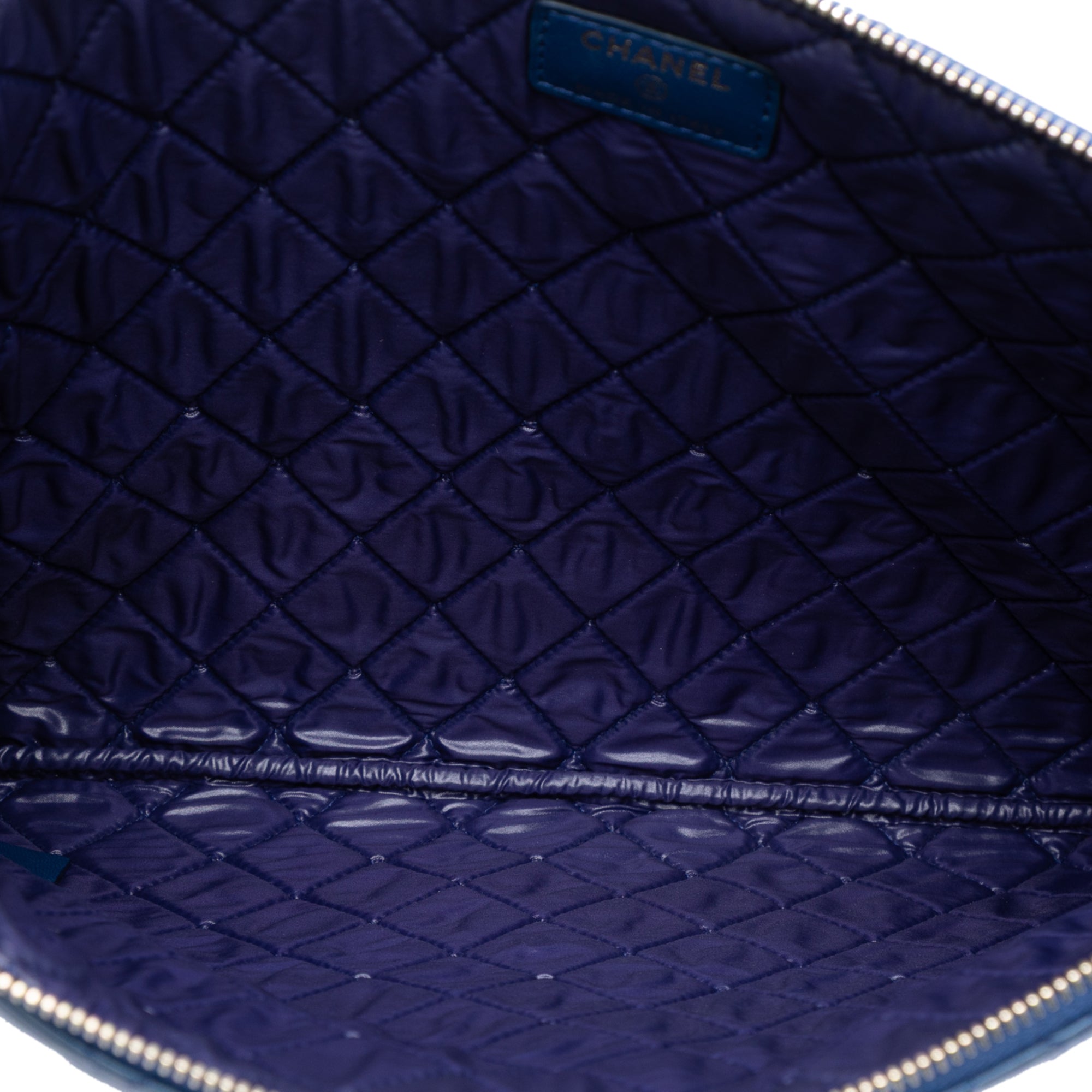 Large Bi Quilted Lambskin O Case Clutch - Image 4