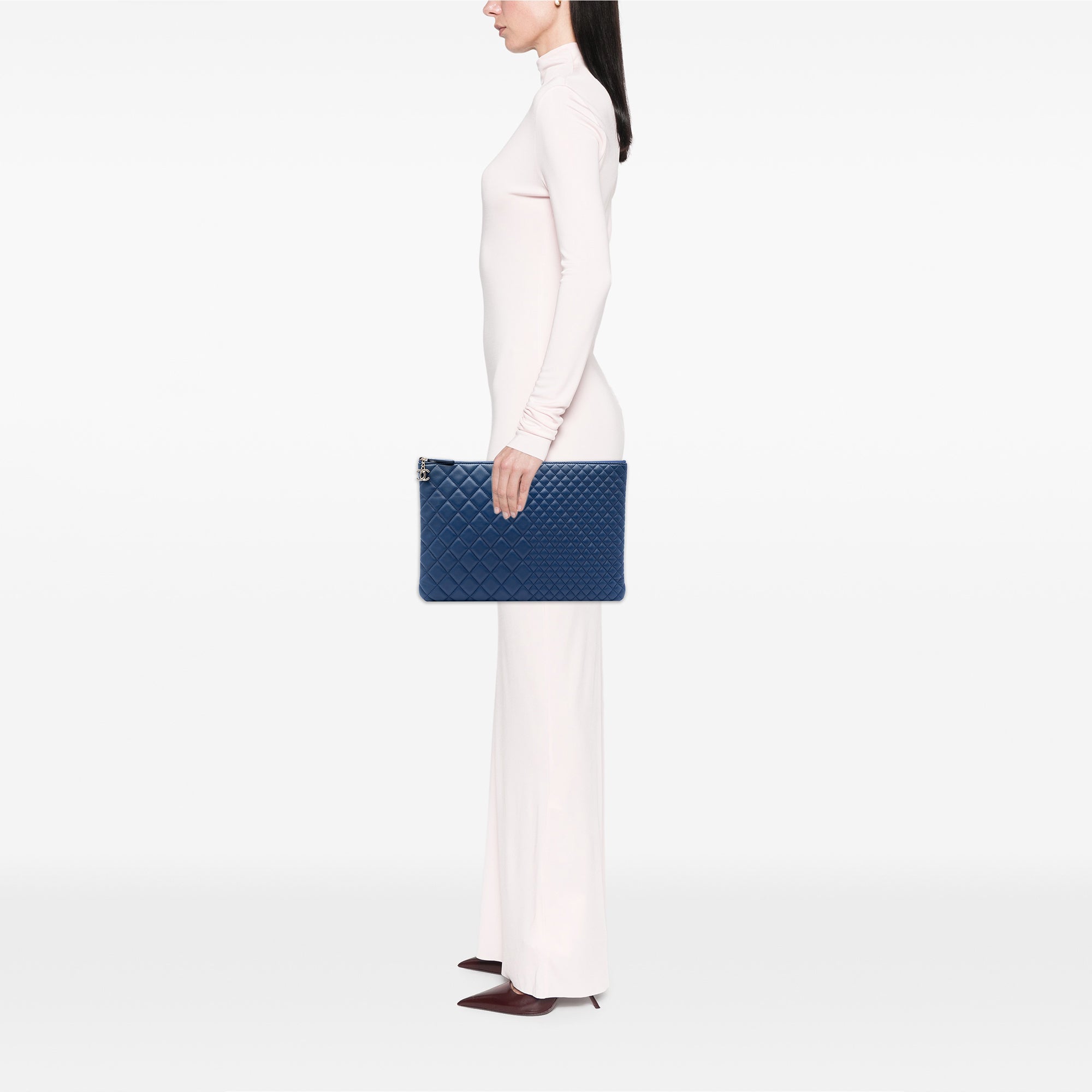 Large Bi Quilted Lambskin O Case Clutch - Image 5