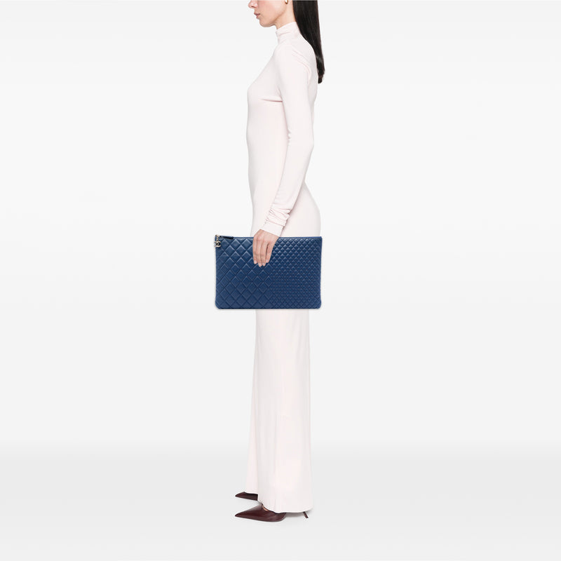 Large Bi Quilted Lambskin O Case Clutch - Image 5