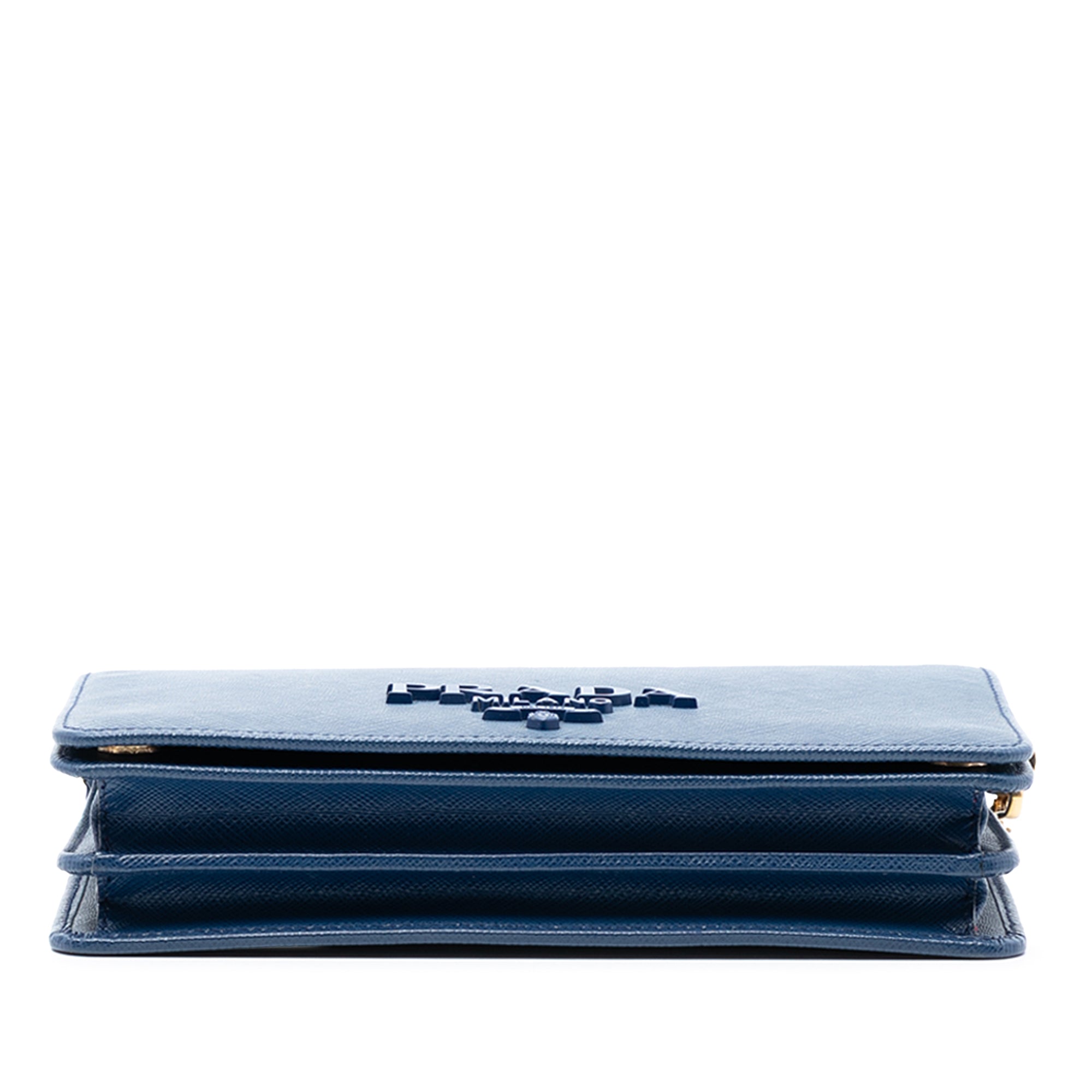 Saffiano Lux Monochrome Wallet on Chain - Image 3