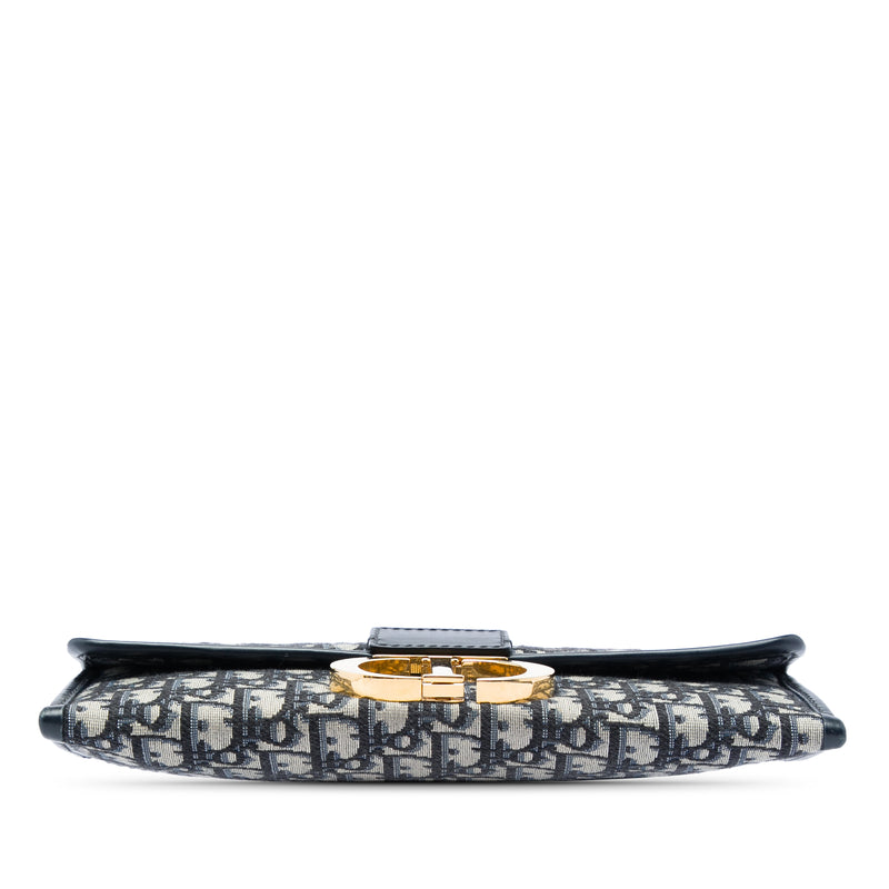 Oblique Canvas 30 Montaigne Clutch With Chain - Image 3