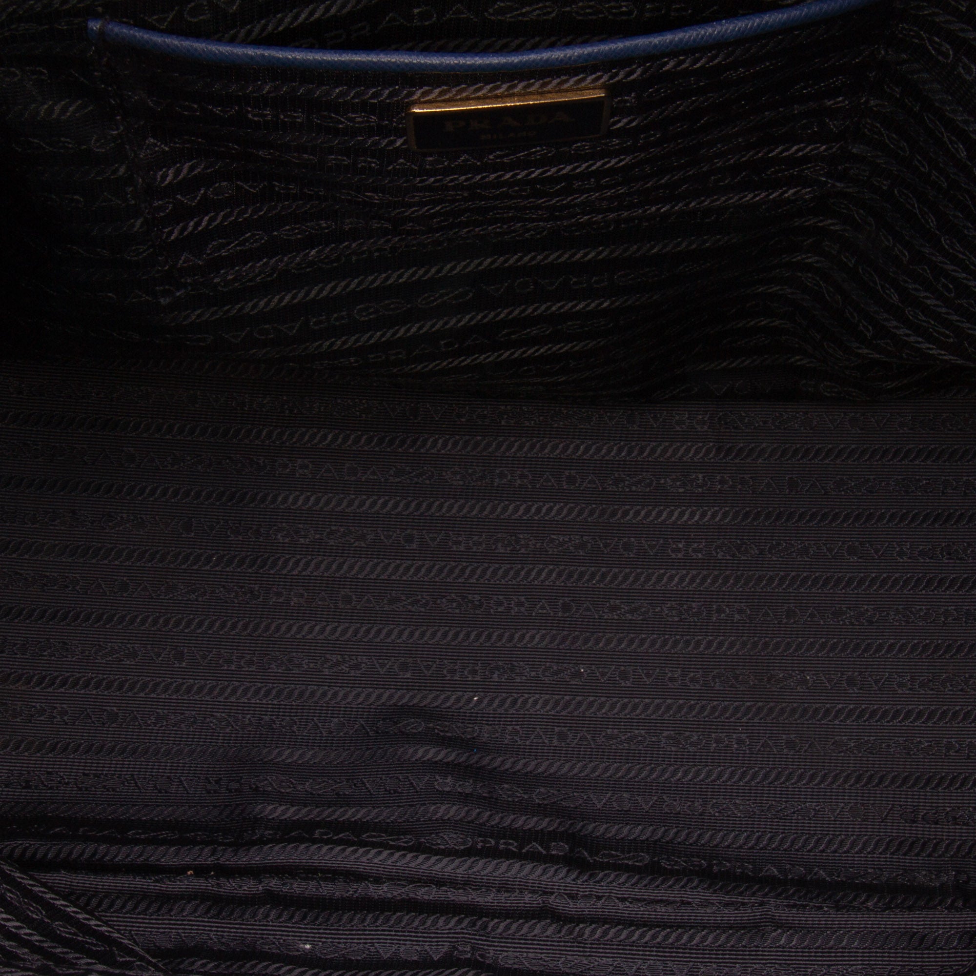 Large Saffiano Lux Galleria Double Zip Tote - Image 4