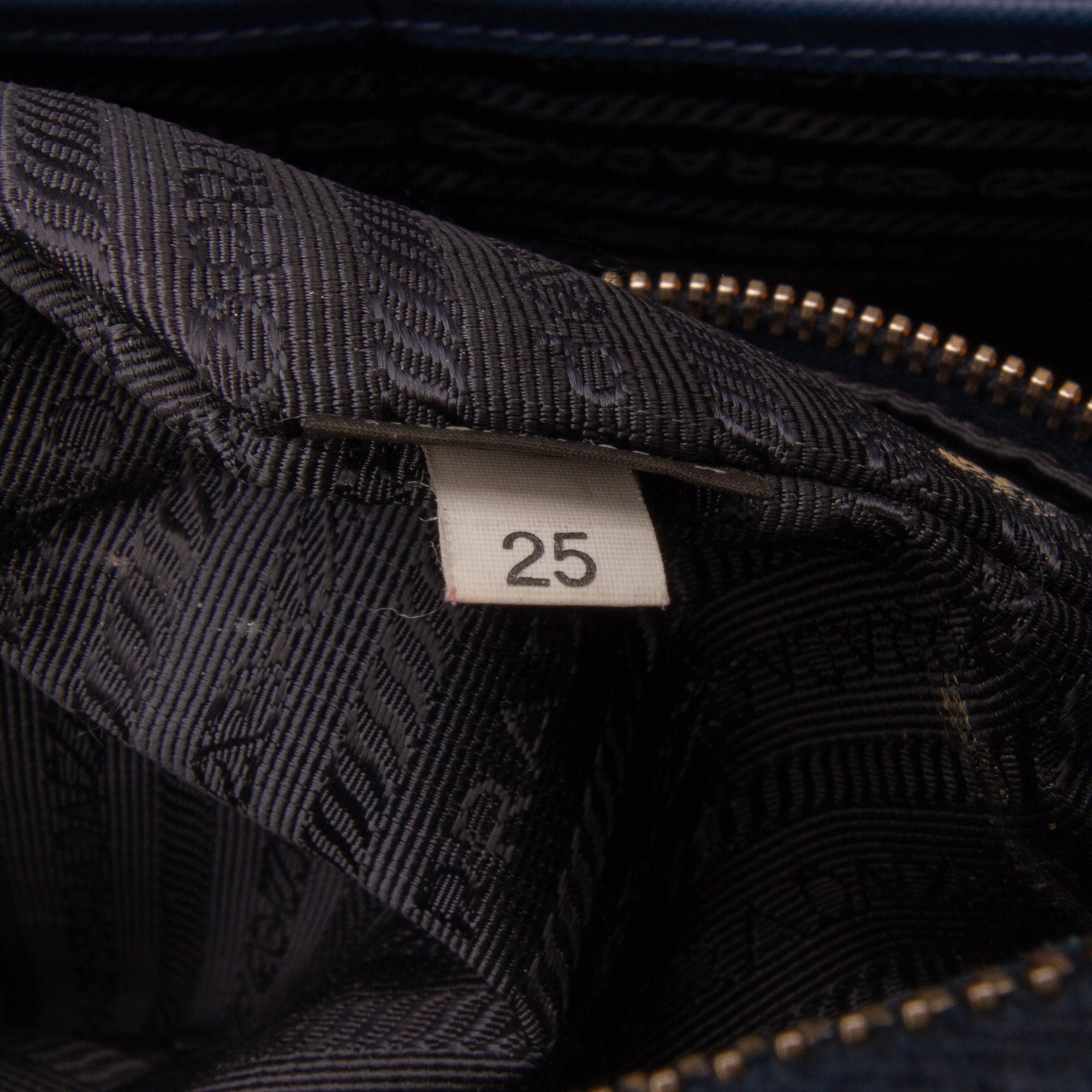 Large Saffiano Lux Galleria Double Zip Tote - Image 7