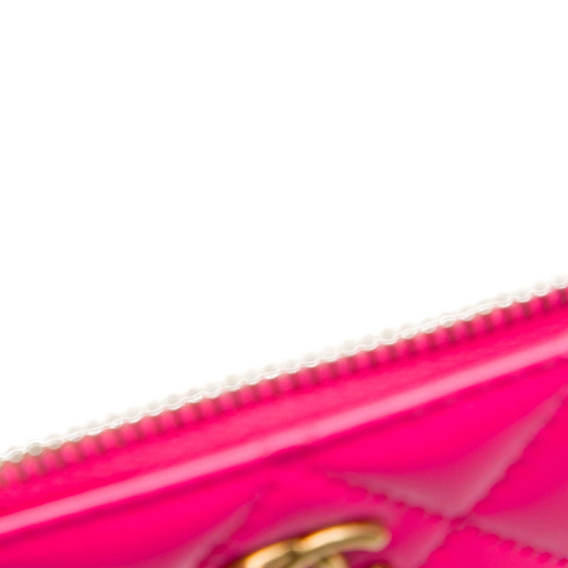 Small Quilted Patent Pearl Crush Vanity Case with Chain - Image 5