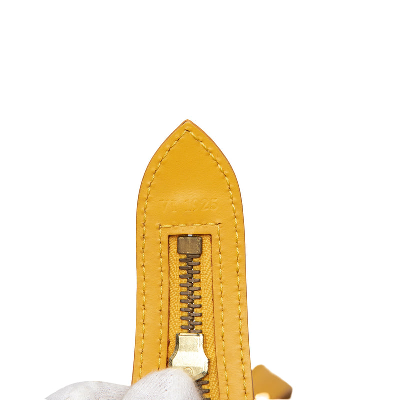 Epi Saint Jacques PM Short Strap - Image 6