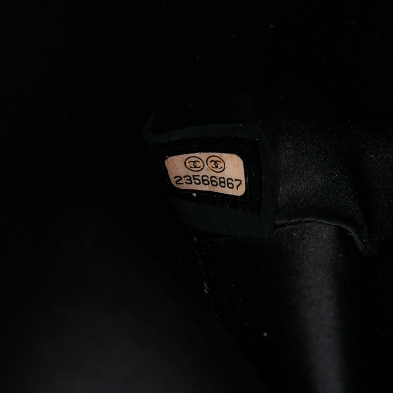 CC Lambskin Embroidered Clutch With Chain - Image 6