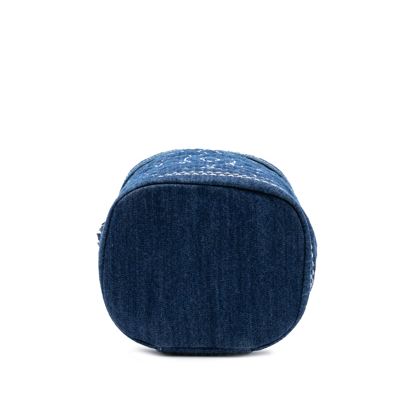 CC Quilted Denim Trip Vanity Case with Chain - Image 3