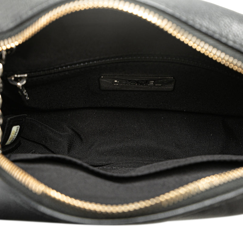 CC Quilted Lambskin Chain Camera Bag - Image 4
