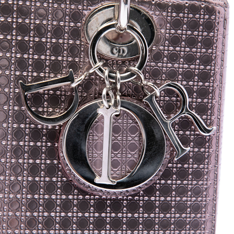 Medium Metallic Patent Microcannage Lady Dior - Image 5