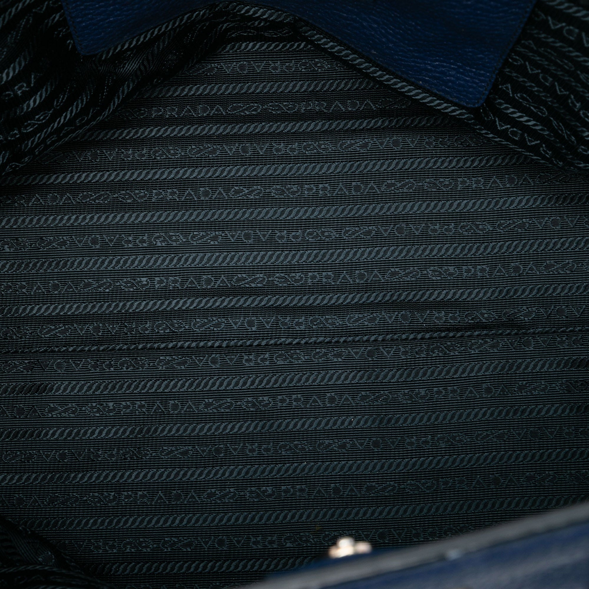 Vitello Daino Open Convertible Tote - Image 4