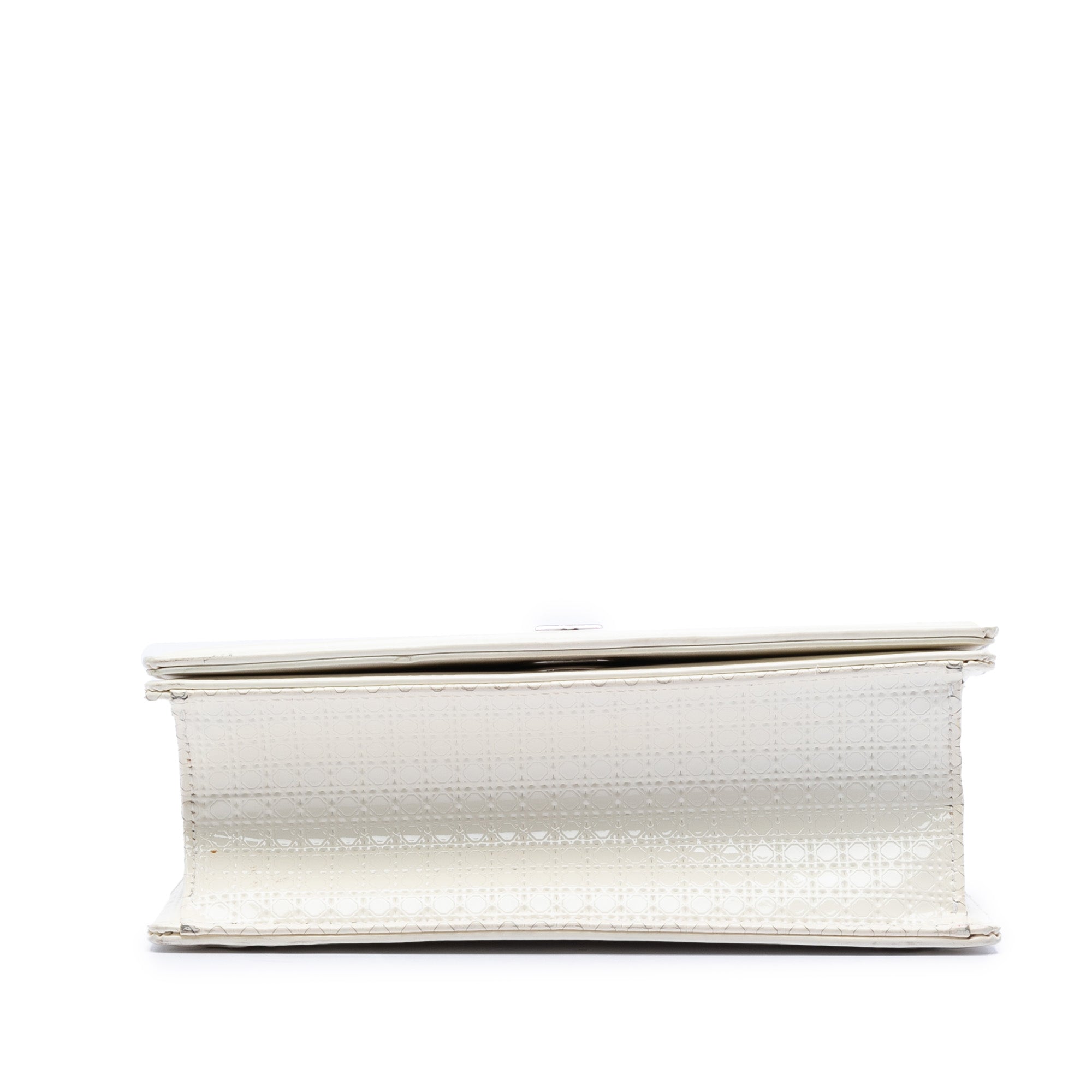 Medium Patent Microcannage Diorama Flap - Image 3