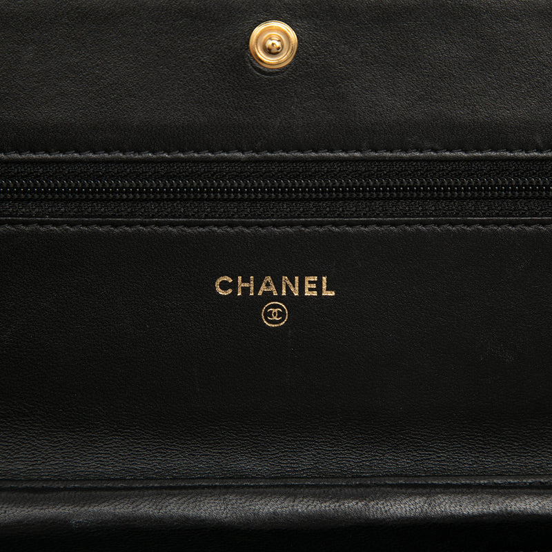 Quilted Lambskin Crest Wallet On Chain - Image 5