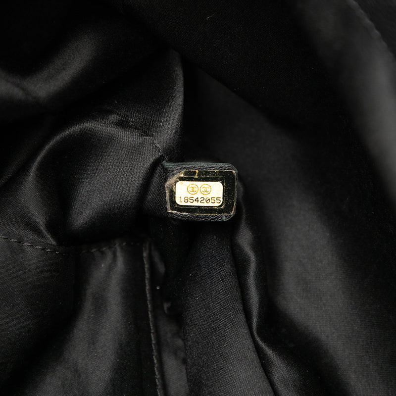 Caviar Grand Shopping Tote - Image 6