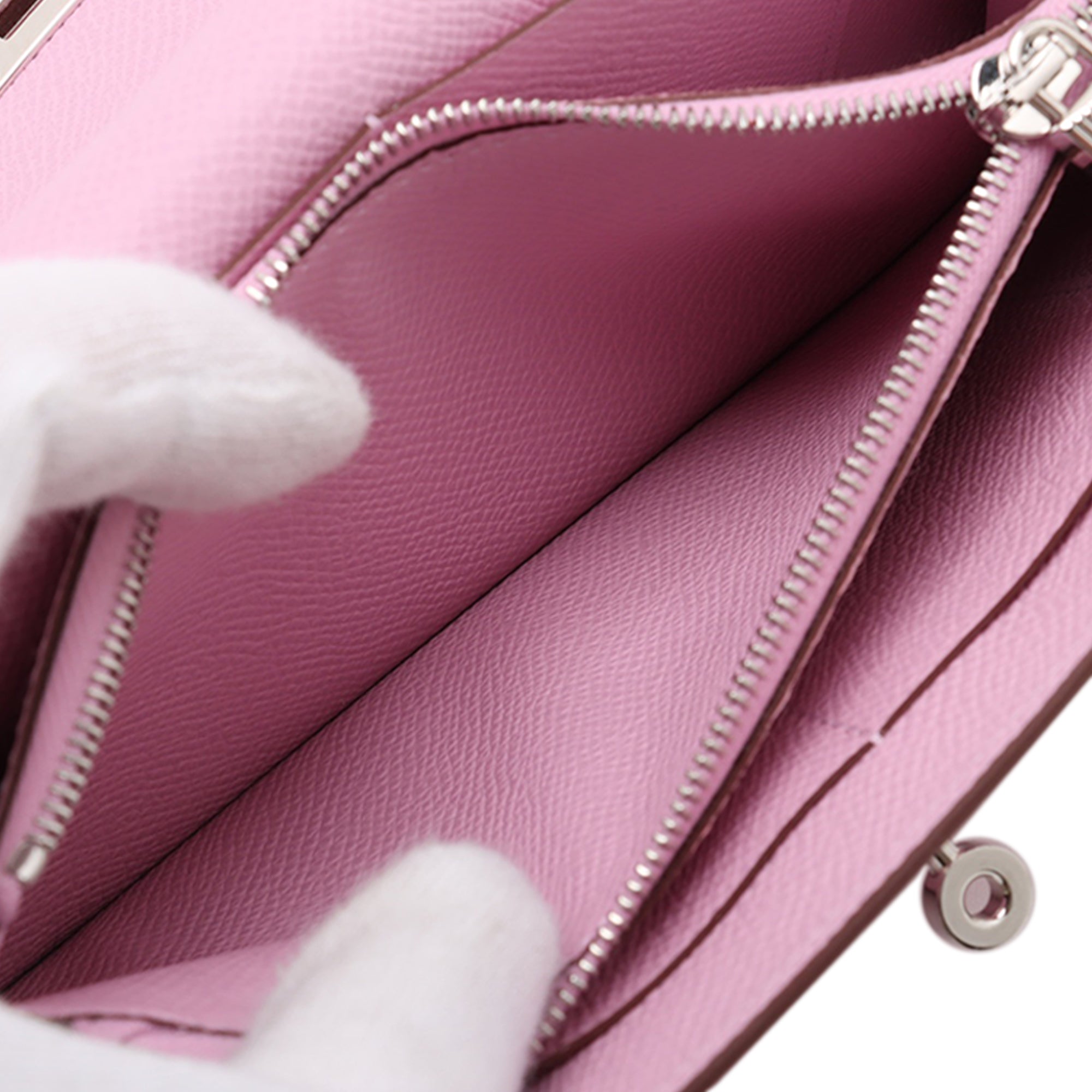 Epsom Kelly To Go Wallet - Image 5