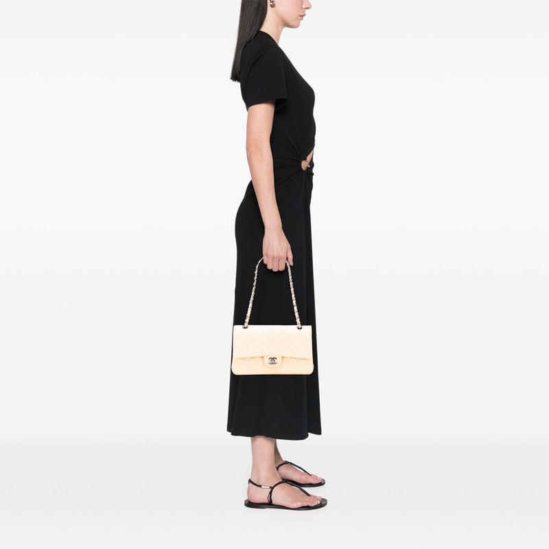 Medium Classic Caviar Double Flap - Image 10