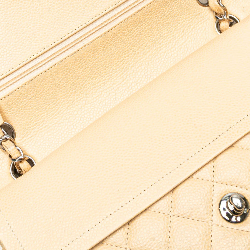 Medium Classic Caviar Double Flap - Image 7