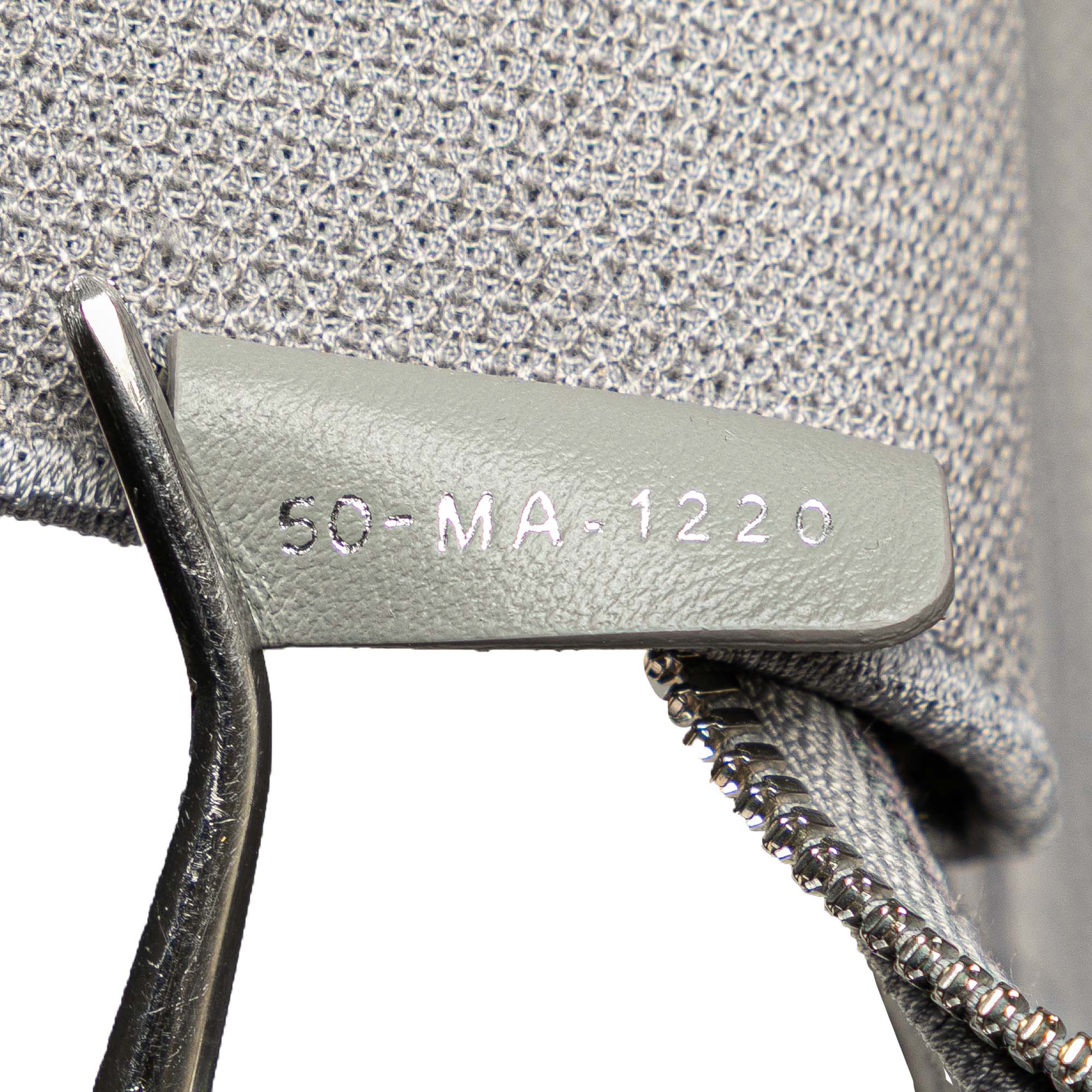 Canvas Cannage Diortravel Vanity Case - Image 7