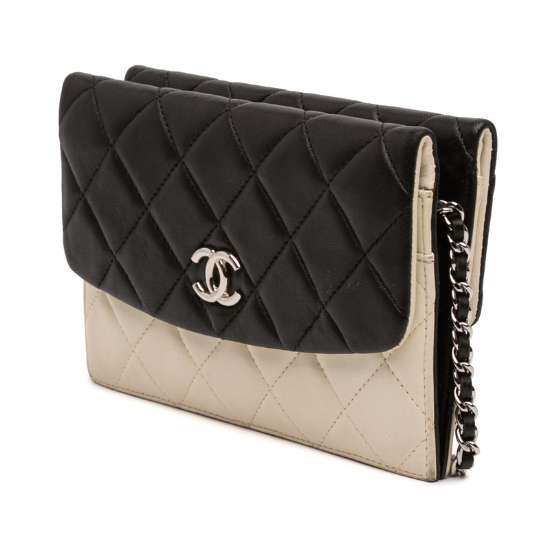 CC Bicolor Quilted Lambskin Double Sided Wallet on Chain - Image 2
