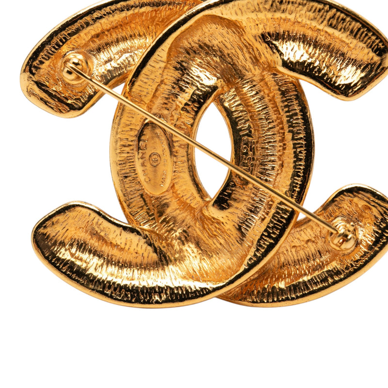 CC Gold Plated Quilted Brooch - Image 3