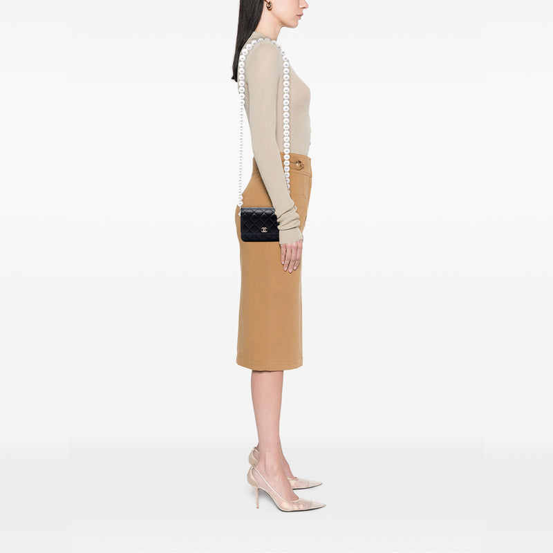 CC Quilted Lambskin Maxi Pearl Chain Strap - Image 6