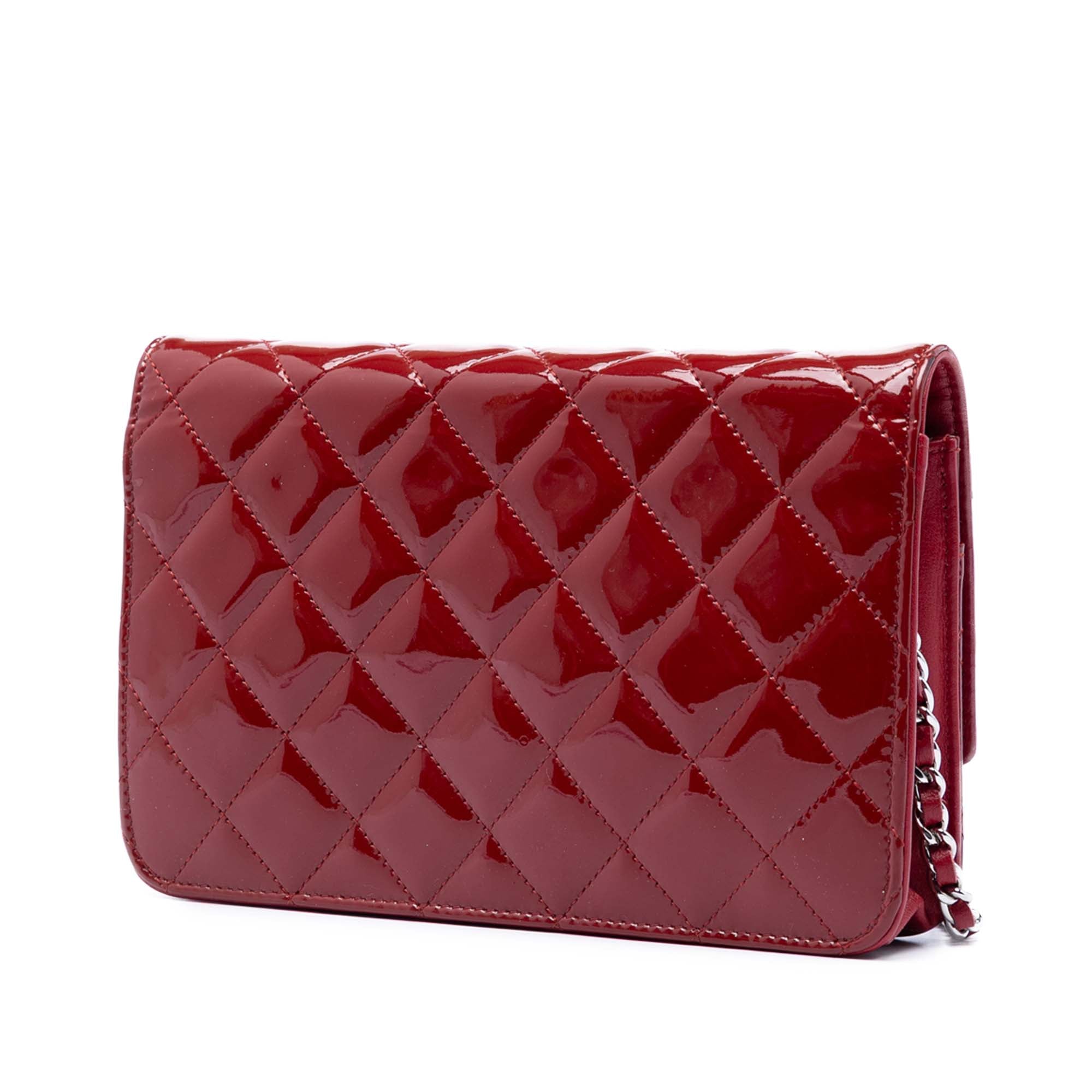 CC Quilted Patent Brilliant Wallet On Chain - Image 2