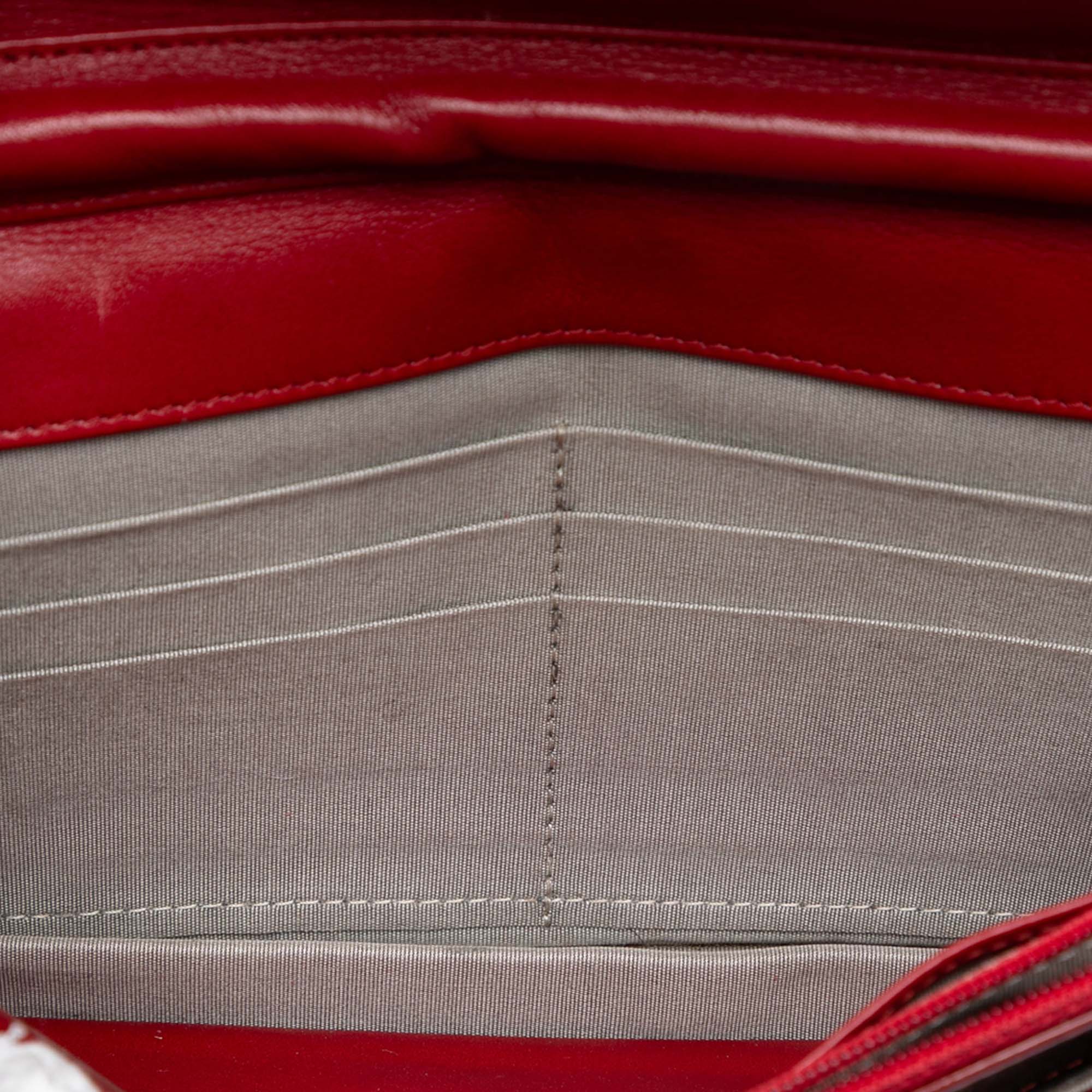 CC Quilted Patent Brilliant Wallet On Chain - Image 4