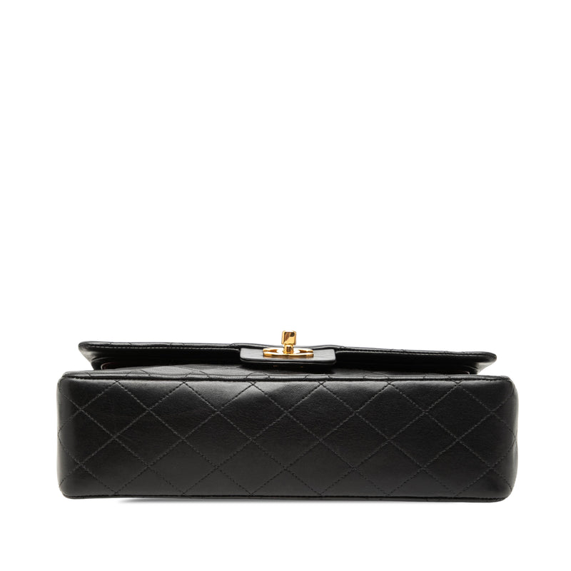 Medium Classic Lambskin Double Flap - Image 3