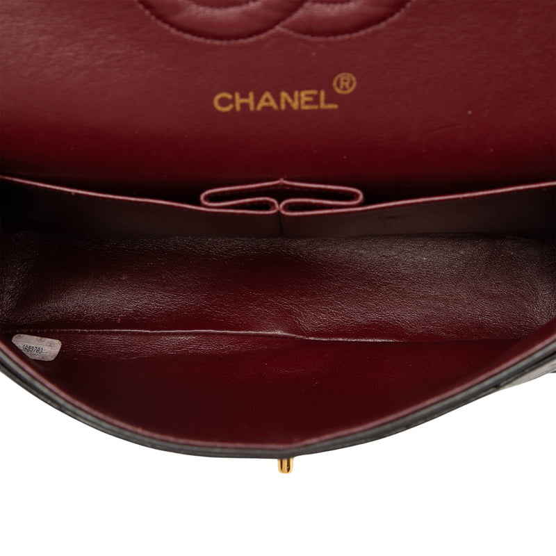 Medium Classic Lambskin Double Flap - Image 4
