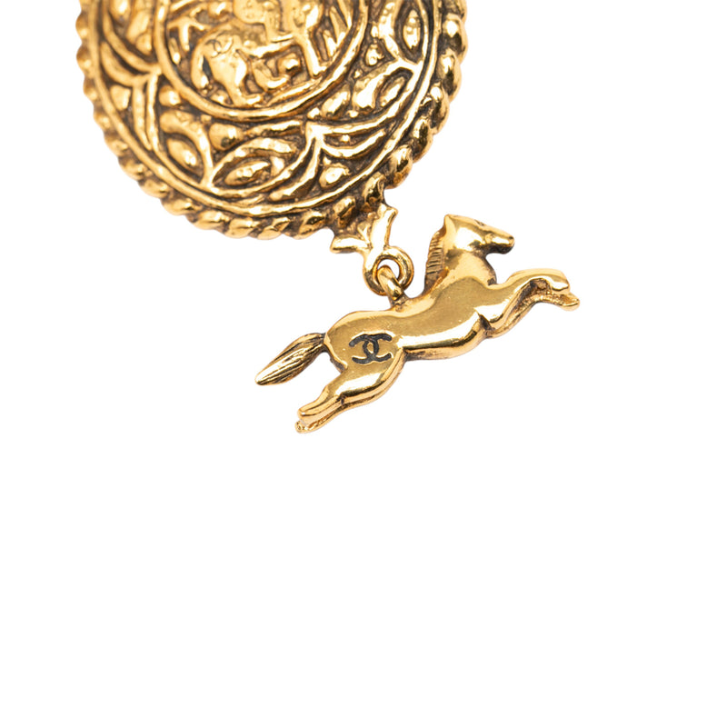 Gold Plated Knight Horse Pendant Necklace - Image 3