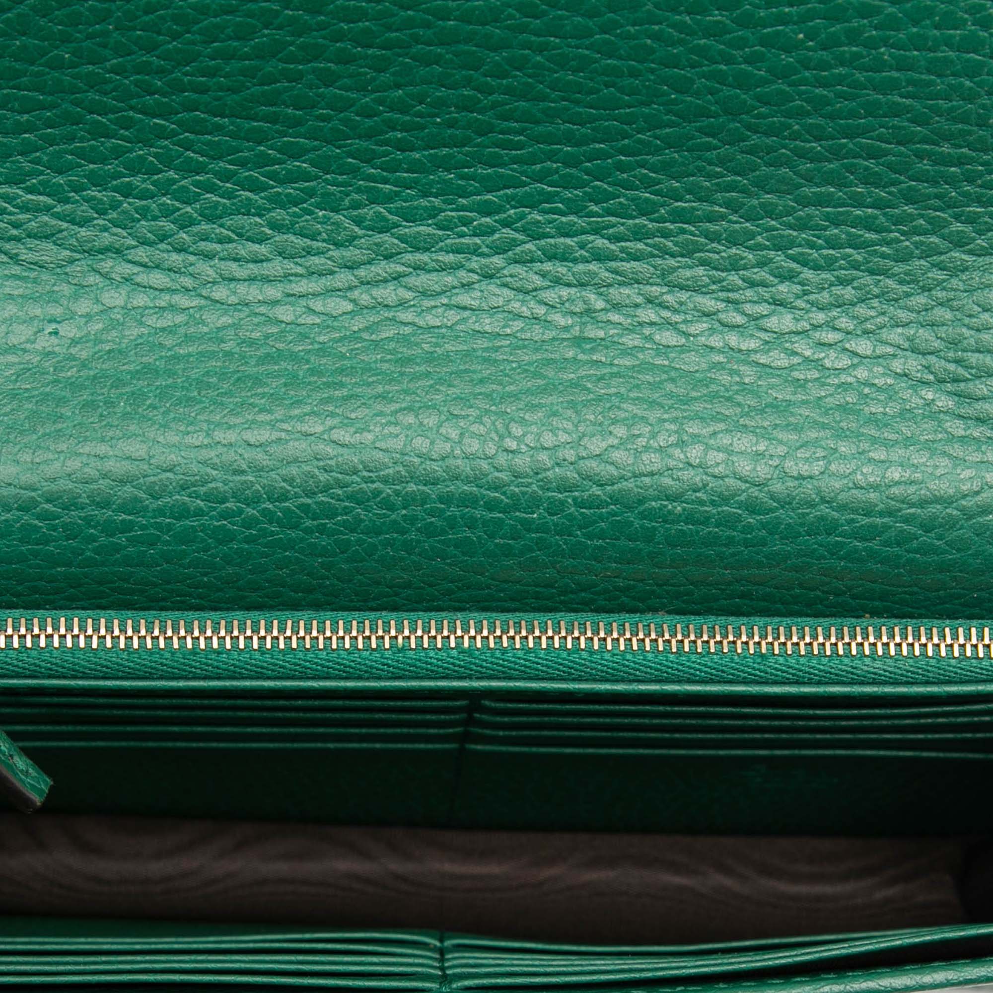 Dollar Calfskin Interlocking G Wallet on Chain - Image 4