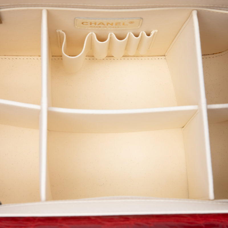 CC Quilted Glazed Calfskin Vanity Case - Image 4