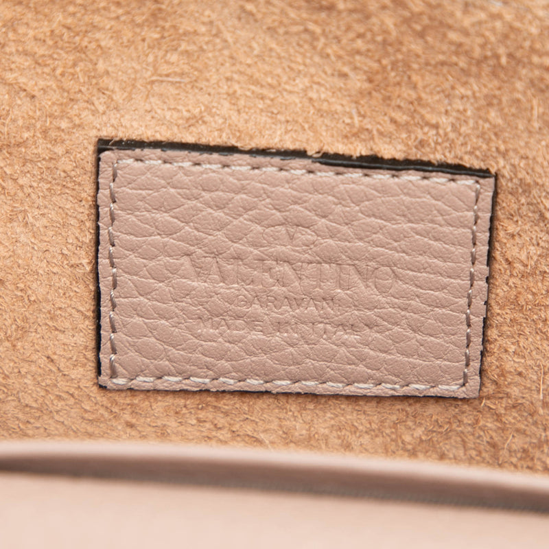Pebbled Calfskin Rockstud Envelope Wallet on Chain - Image 5
