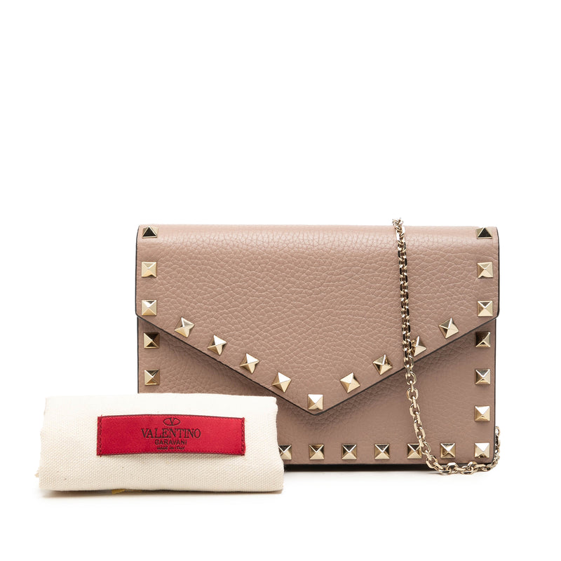 Pebbled Calfskin Rockstud Envelope Wallet on Chain - Image 7
