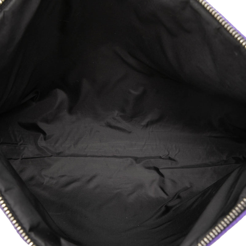Tessuto Padded Zip Clutch - Image 4