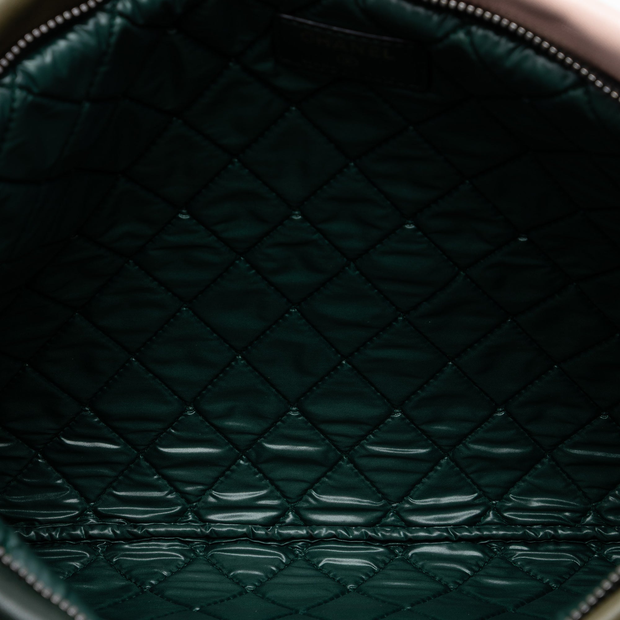 Large Lambskin Colorblock Patchwork O Case - Image 4