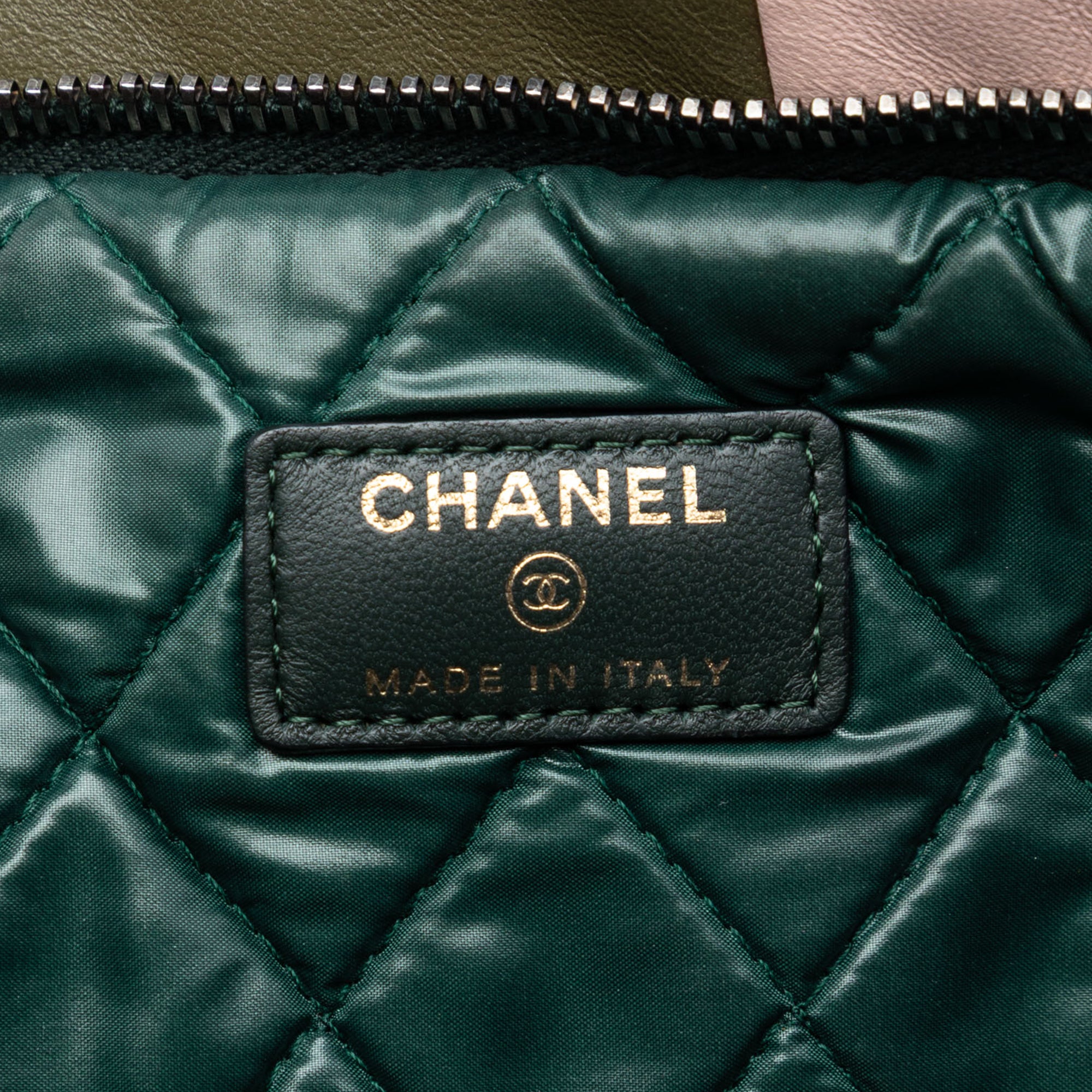 Large Lambskin Colorblock Patchwork O Case - Image 5