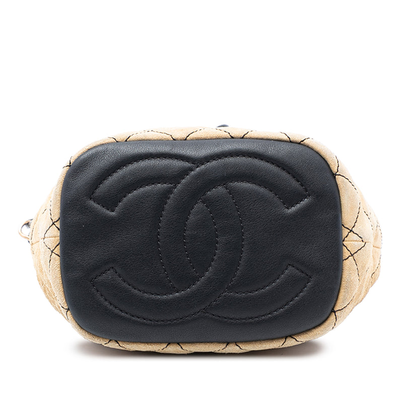 CC Suede Wild Stitch Bucket Bag - Image 3
